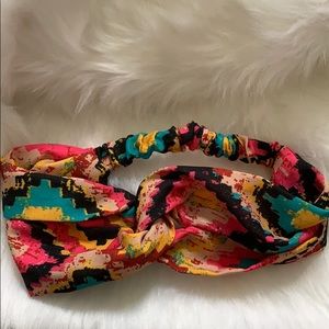 Multi color pattern headband